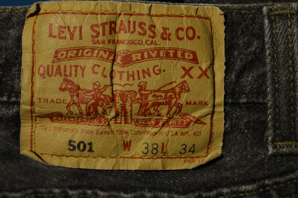 Levis Very RARE!! 501-0658 80s Made In USA Black Jeans Button