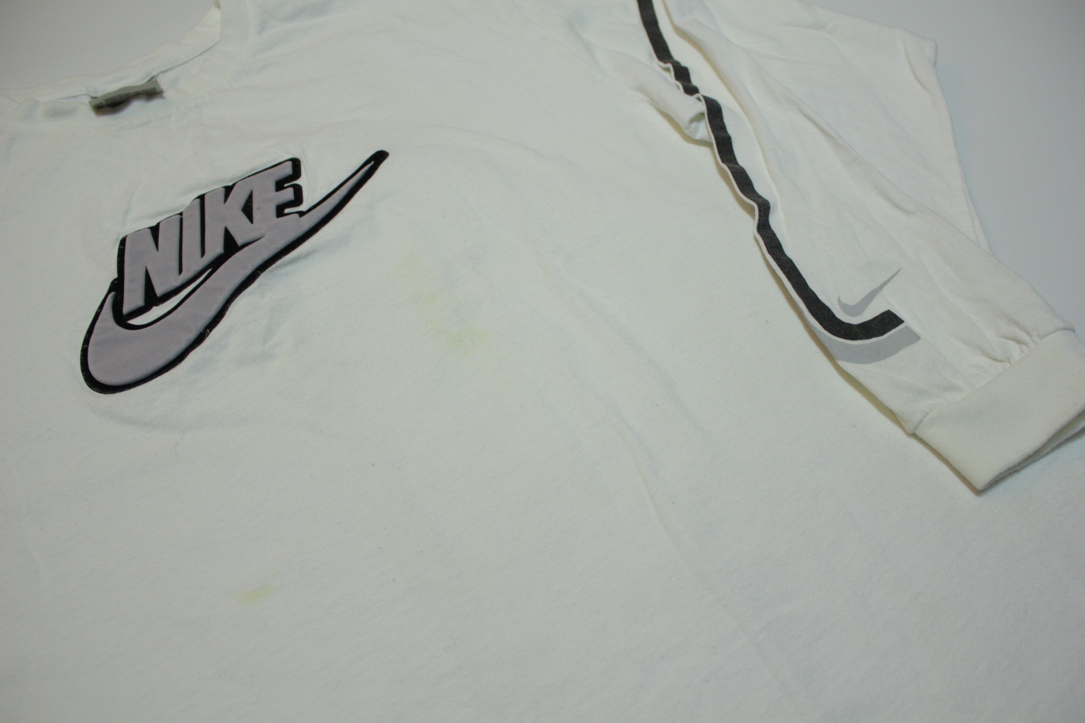 Nike Puff Raised Logo Swoosh Spellout Vintage Y2K Silver Tag Long