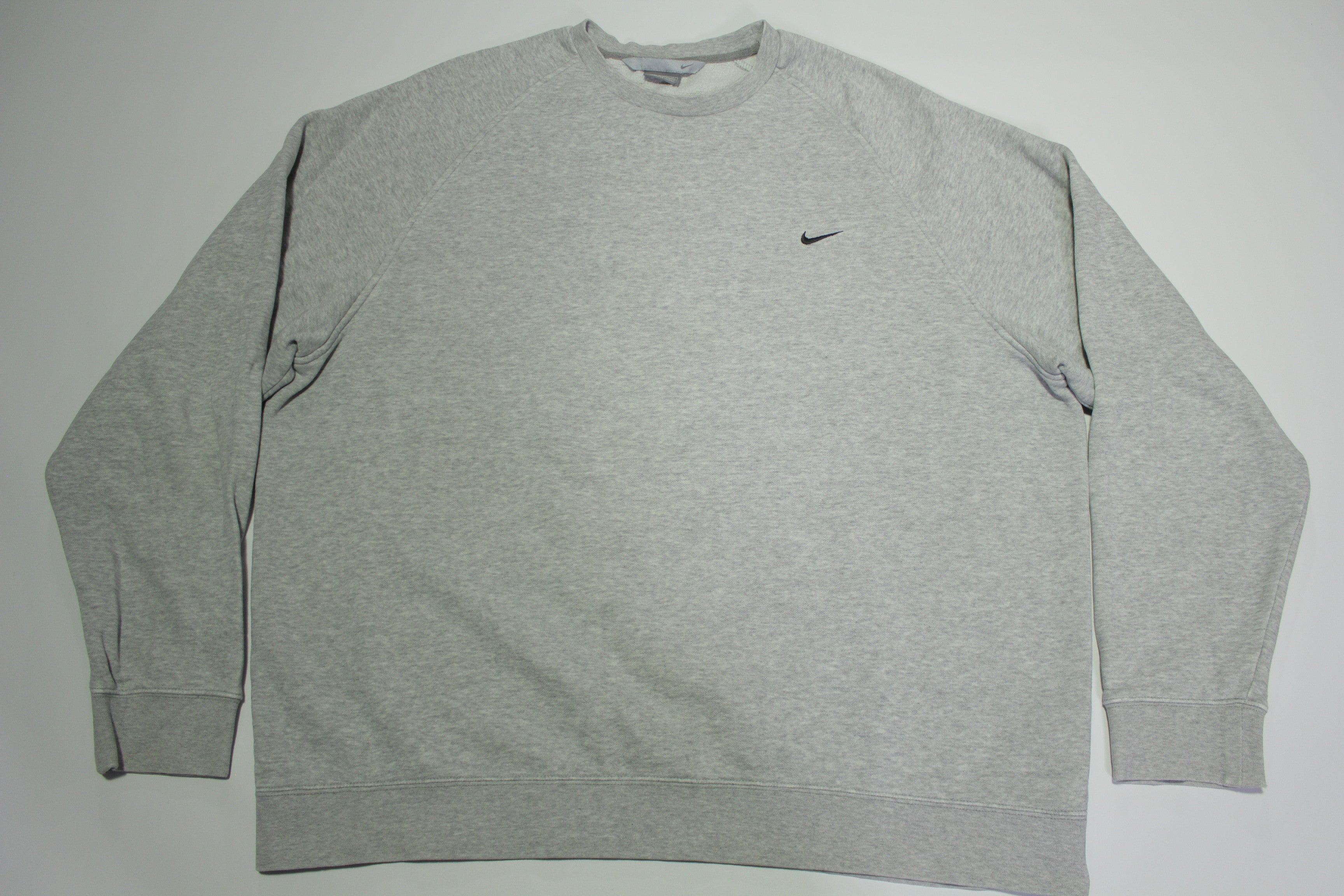 Nike Embroidered Y2K Mini Swoosh Check Basic Essential Crewneck