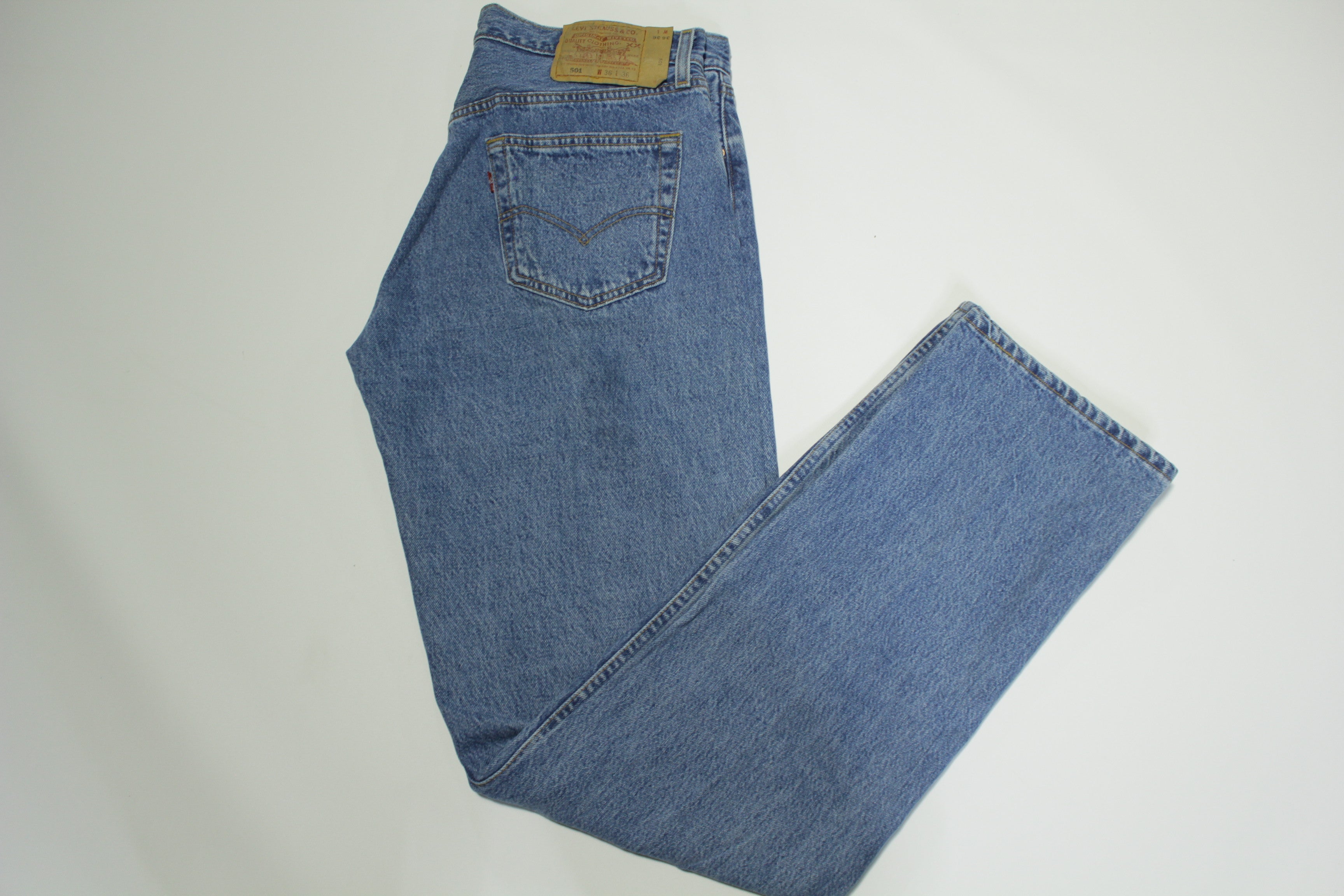 LEVI'S 901 Jeans Size 23 RARE, Vintage Dark Blue Levi's Jeans Size XXS -  Etsy | Black denim pants, Pants for women, Vintage levis jeans