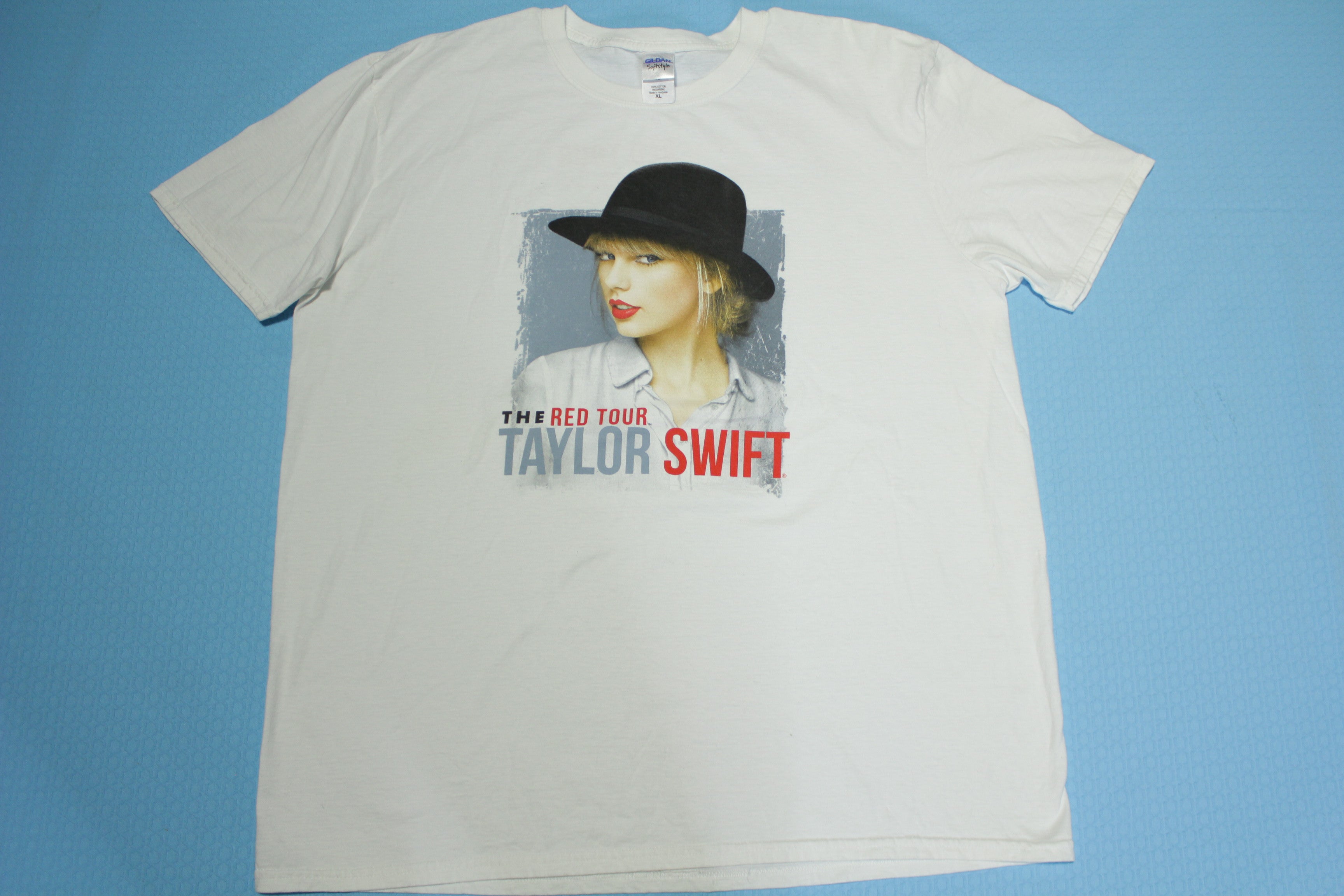 Taylor Swift Vintage Accessories