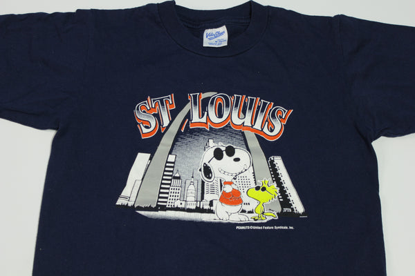 St. Louis Gateway Arch Vintage 80's Snoopy Tweety Peanuts Cartoon Joe Cool T-Shirt