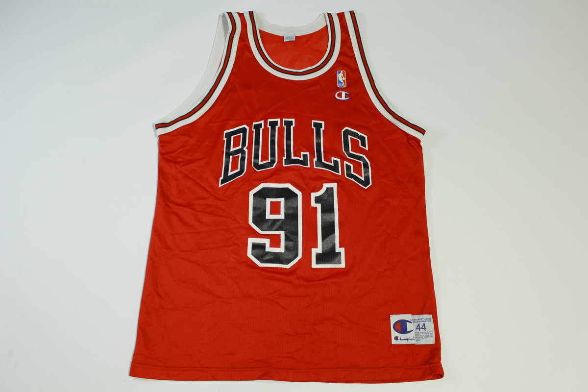 Dennis Rodman Vintage 90s Champion 1997 Red Chicago Bulls #91 Size 44 Jersey