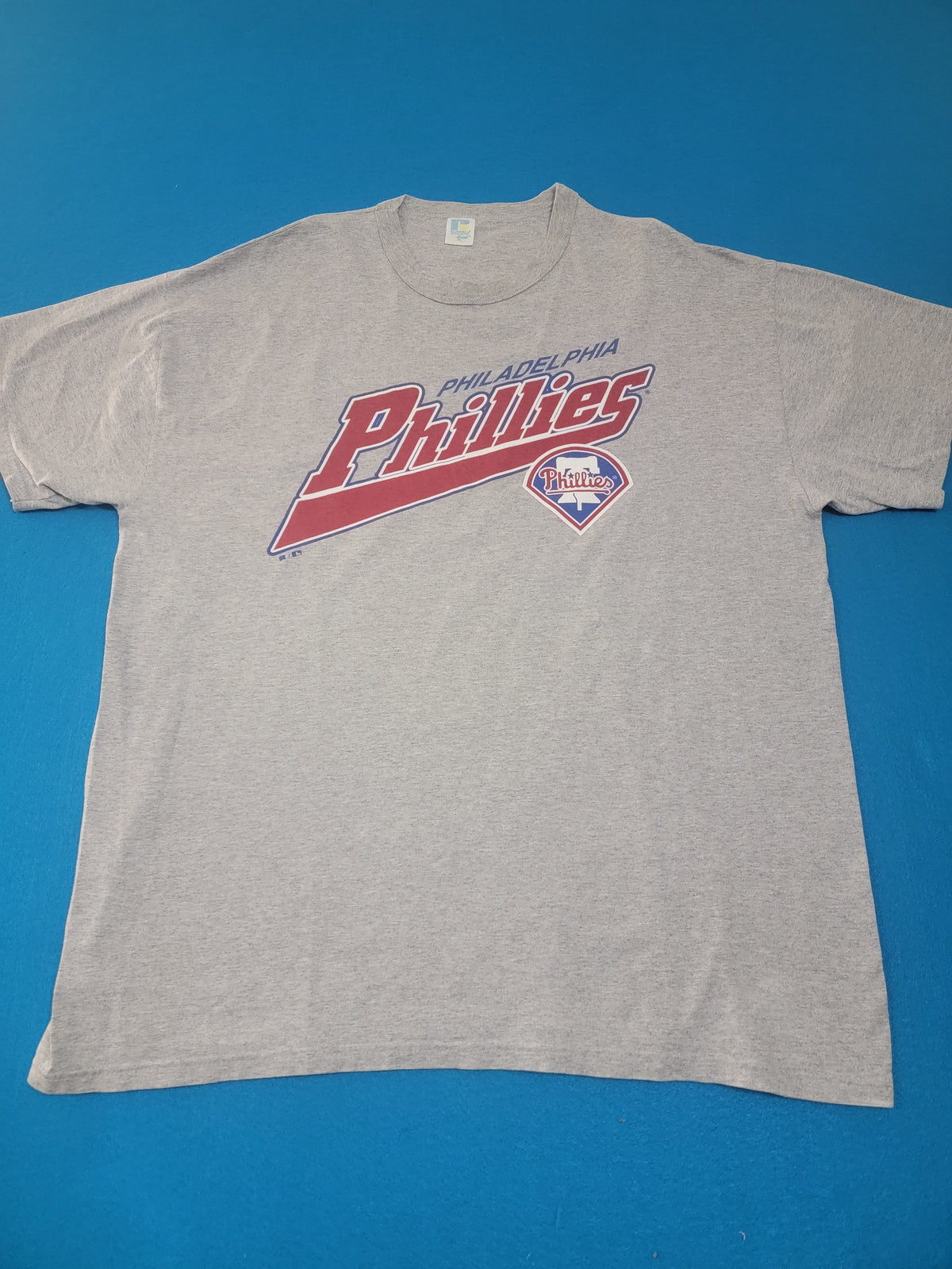 Philadelphia Phillies MLB Vintage 90's Baseball Fan T-Shirt