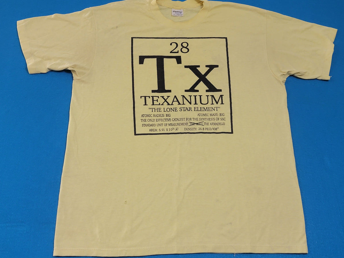 Tx Texanium Lone Star Element Vintage 80's Periodic Table Distressed USA T-Shirt
