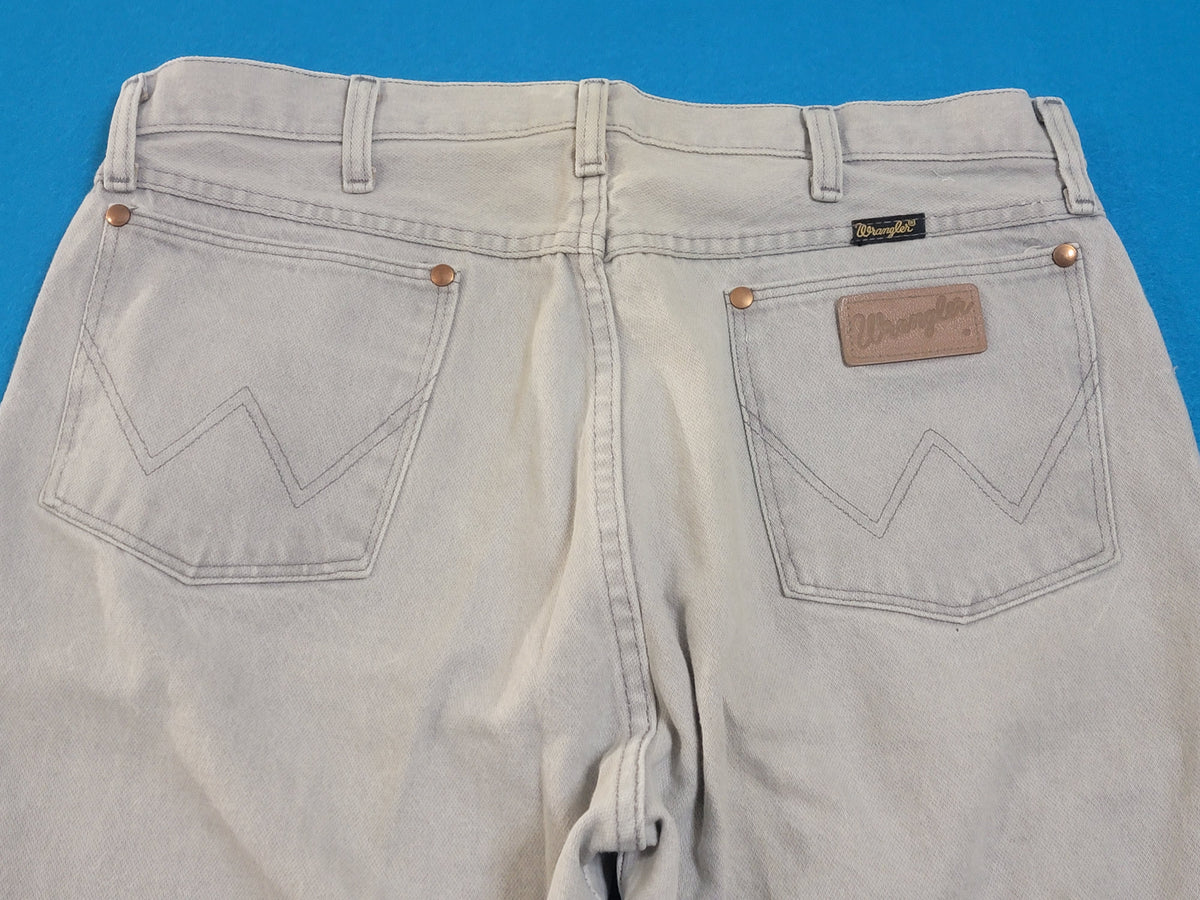 Wrangler 13MWZPG Vintage Tyvek Tag Made in USA Vintage 70's Scovill Zipper Denim Gray Jeans