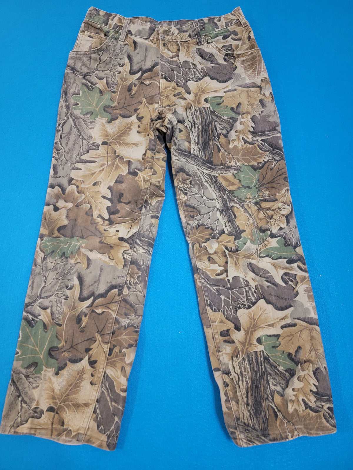 Cabelas Realtree Camo Pants Hardwoods Made in USA Hunting Loop Rugged Jeans