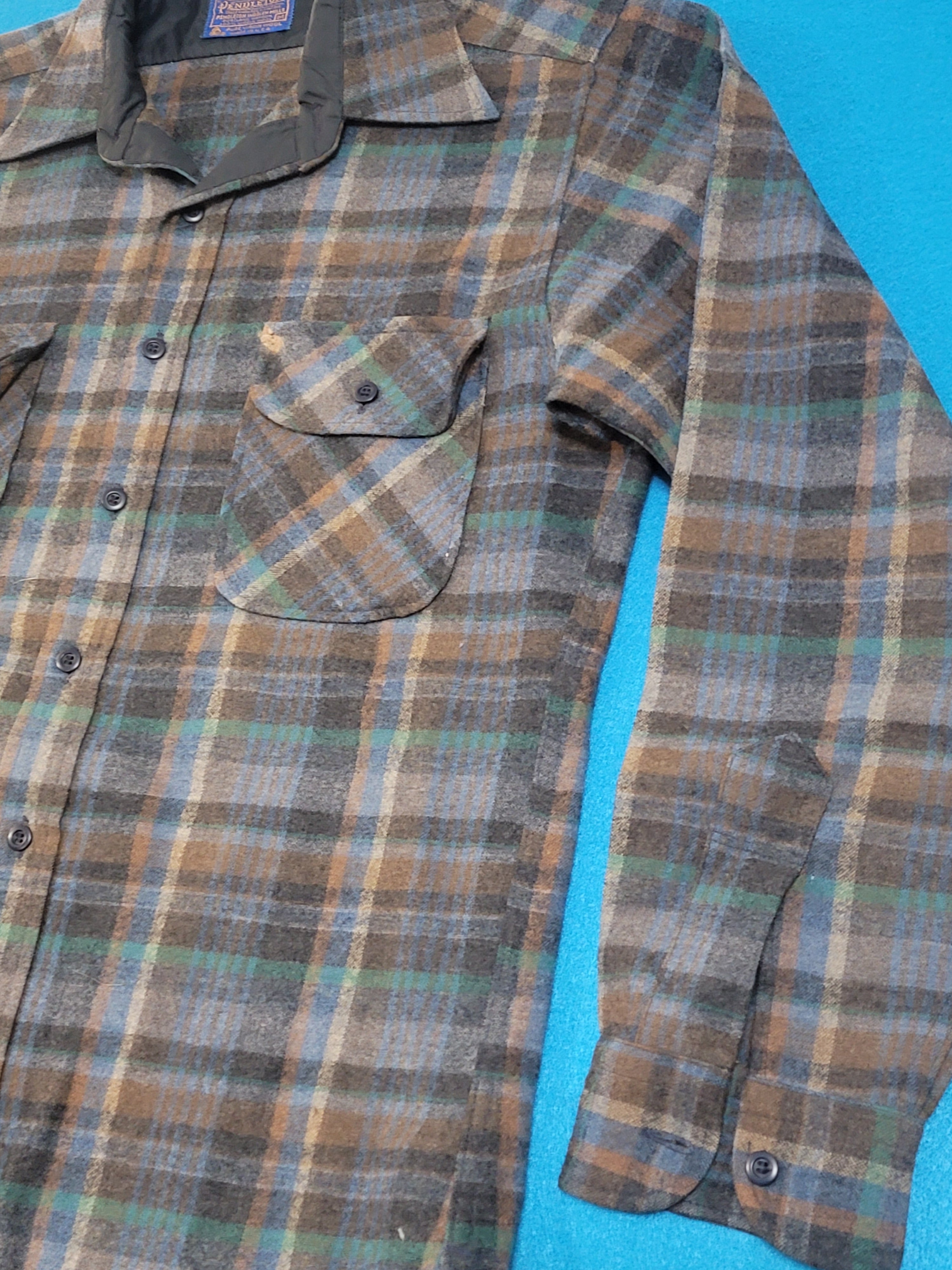 Pendleton Woolen Mills Vintage Plaid Made in USA 70's Board Button