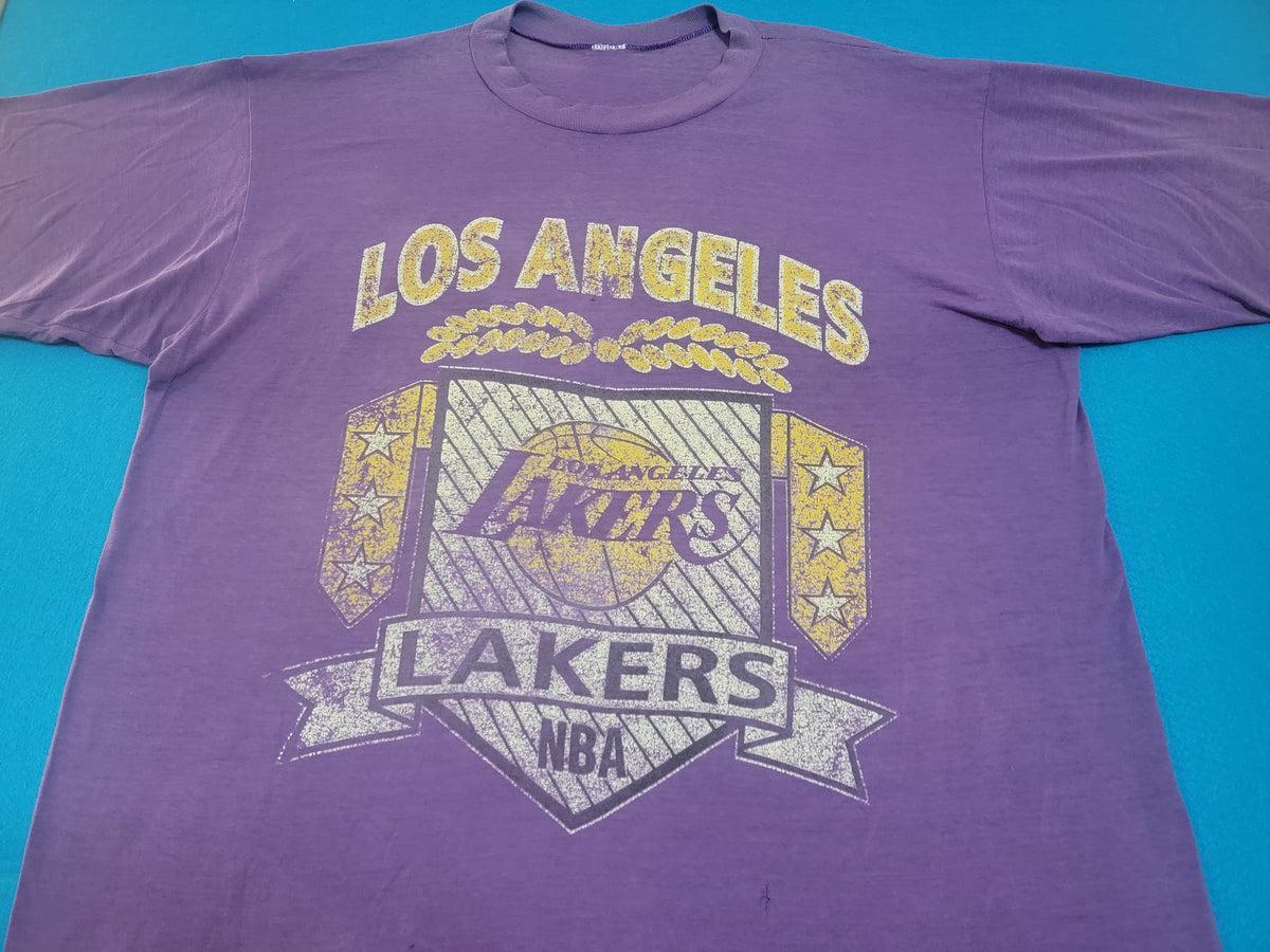 Los Angeles LA Lakers 80's Vintage Distressed Faded Single Stitch T-Shirt