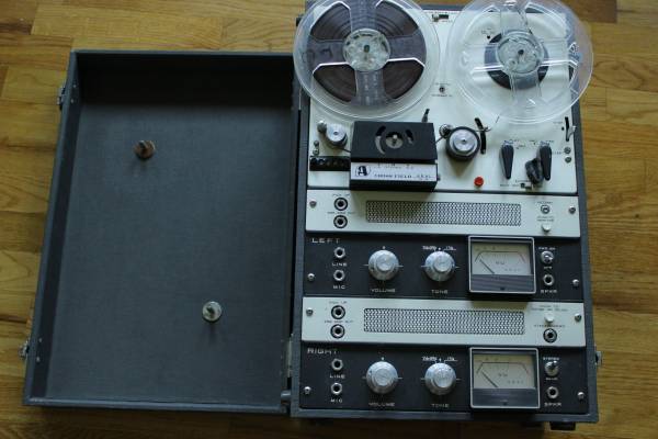 Vintage Akai M-8 Cross Field Reel Tape Recorder. Tube Preamps 1963