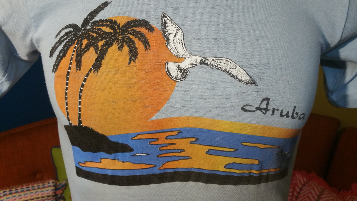 Aruba vintage XS T-shirt 1980's Beach Sunset w/ Bird