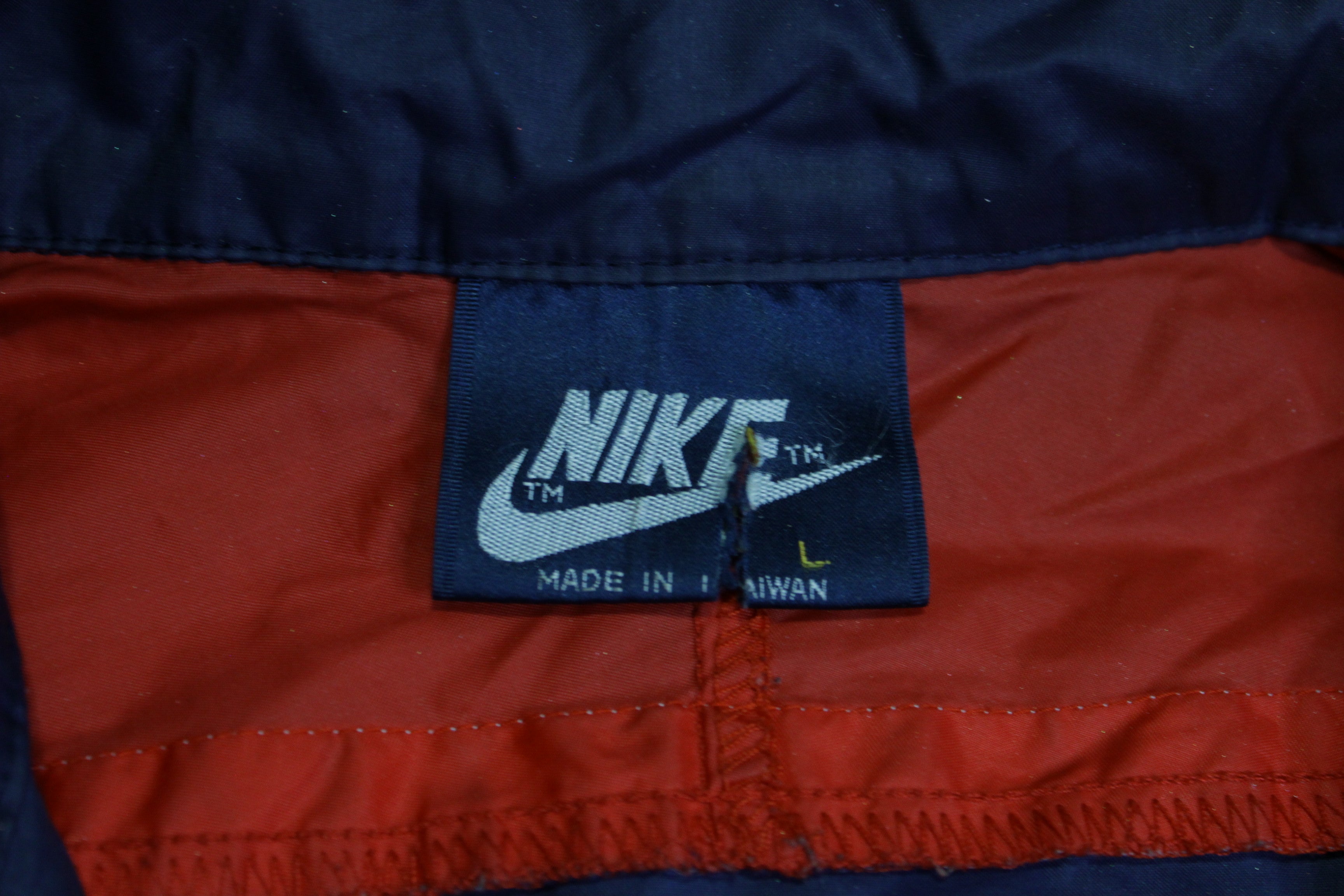 Nike Vintage 80 s Pullover Windbreaker Center Pouch Red White Blue