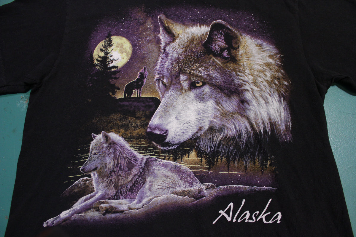 Alaska 80s Howling Wolf Moon Black Vintage T-Shirt