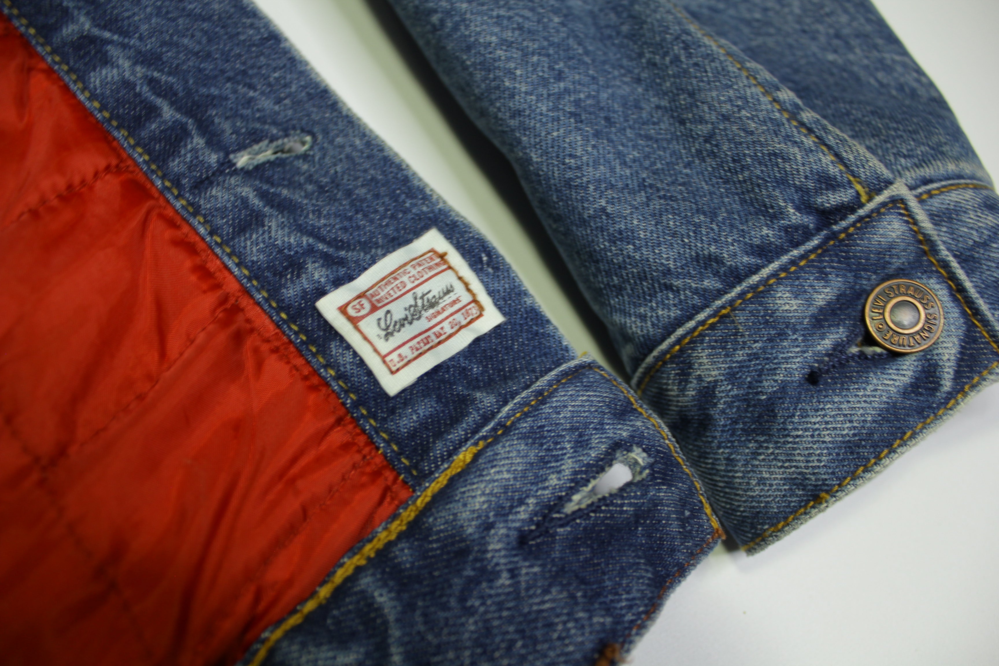 Levis Red Quilt Lined Signature Strauss Sherpa Collar Denim