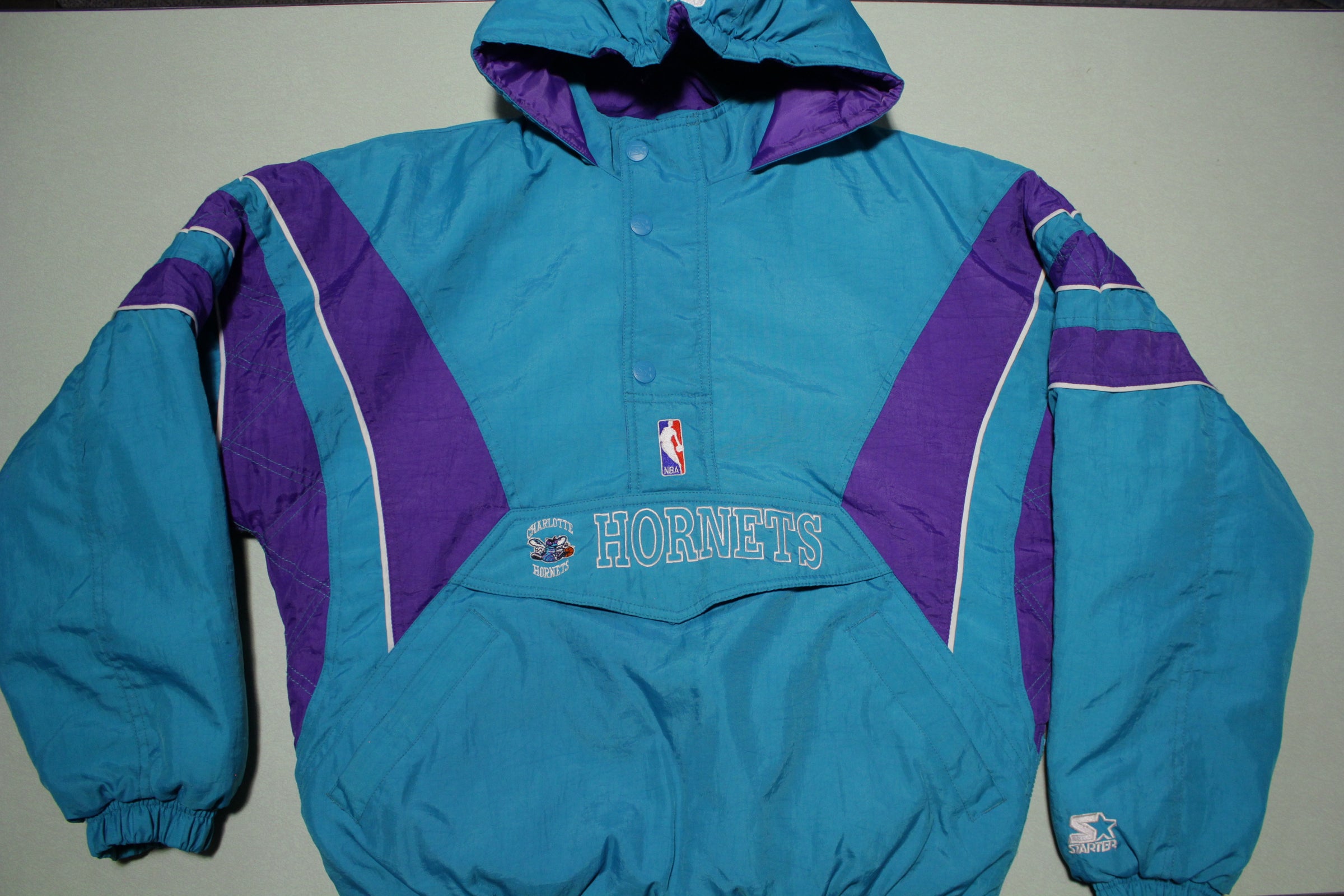 Vintage Starter NBA Charlotte Hornets Jacket - Men's XL