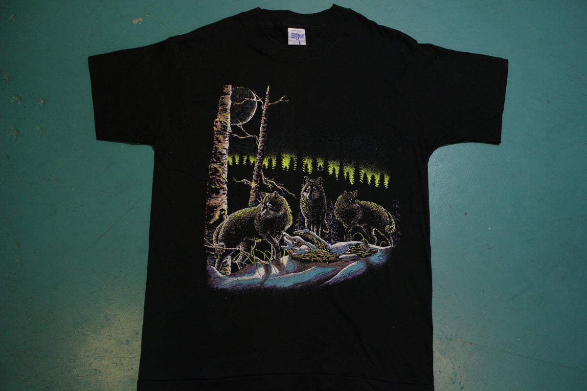 Wolf Pack Forest Moon Scene 80's Vintage Made in US Single Stitch T-shirt