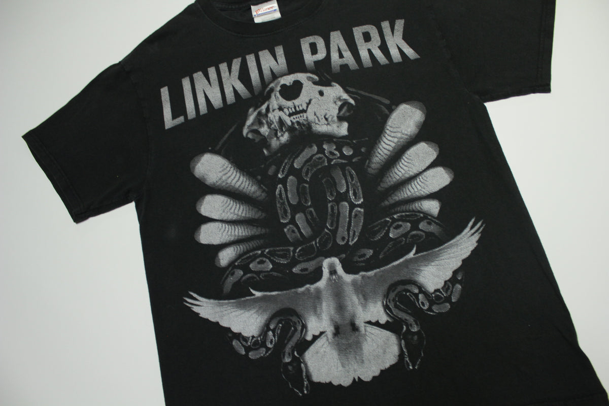 Linkin Park A Thousand Suns Dove 2010 World Concert Band T- – thefuzzyfelt