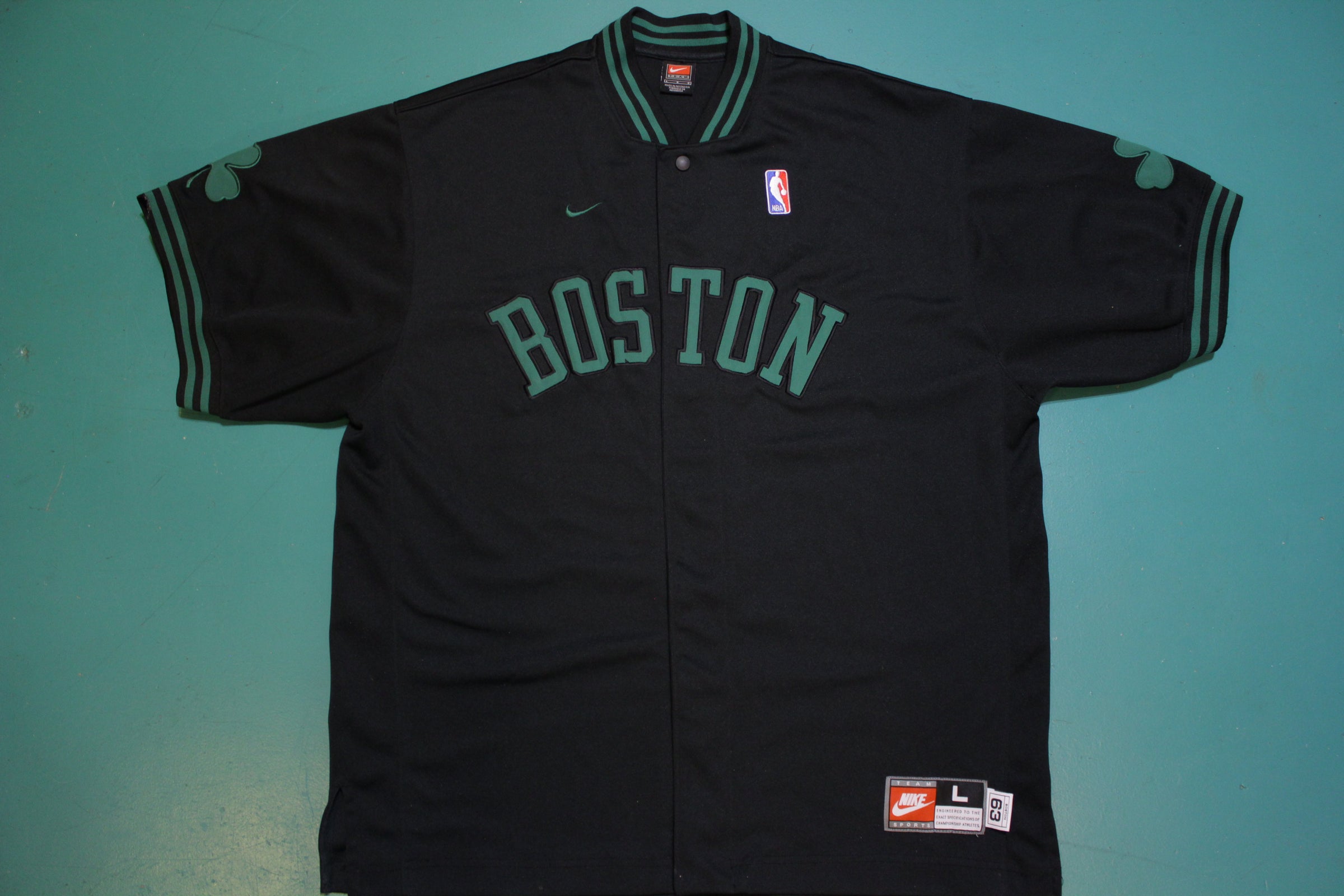 Vintage Nike Boston Celtics NBA Warm Up Jersey Size L Embroidered