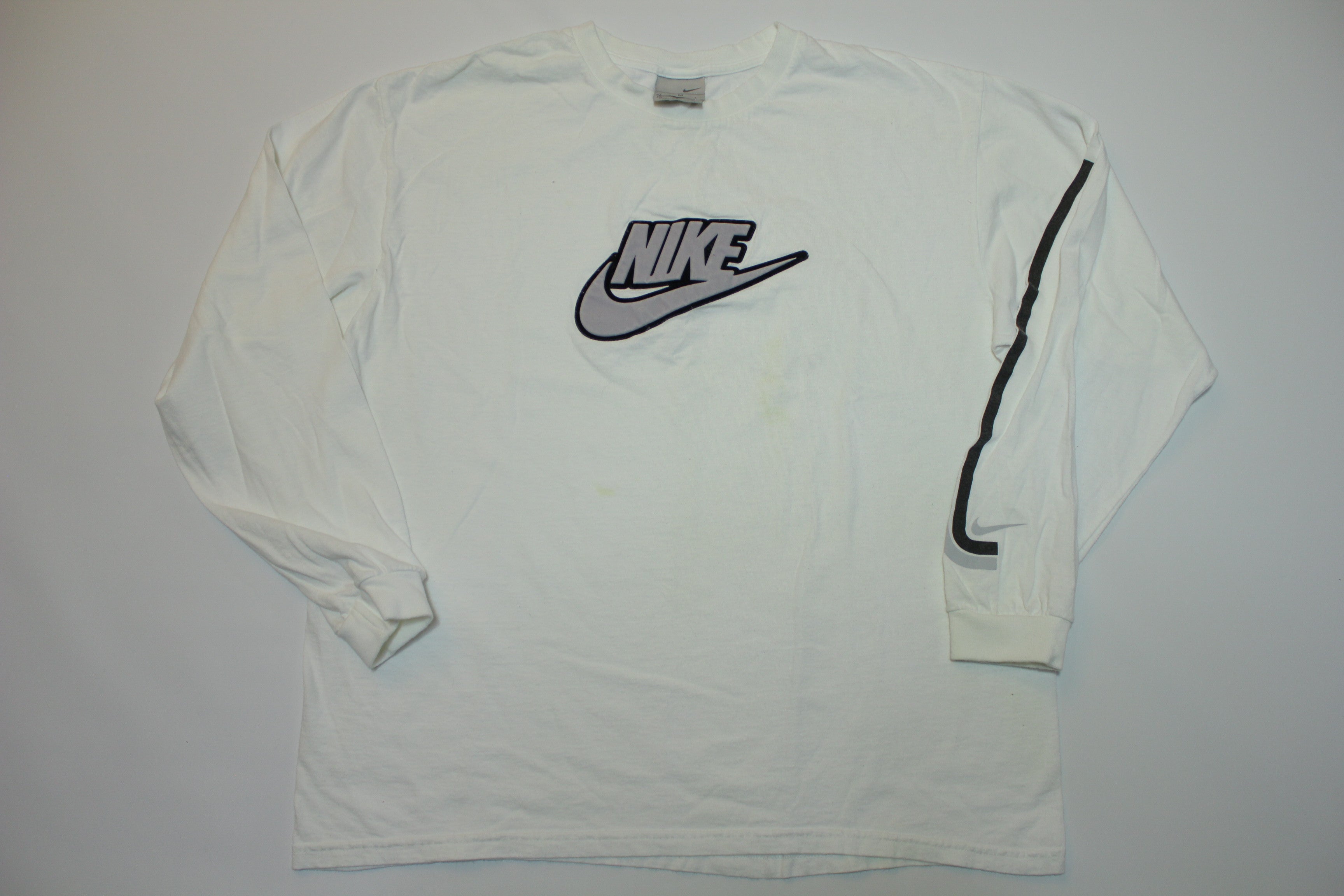 Nike Puff Raised Logo Swoosh Spellout Vintage Y2K Silver Tag Long