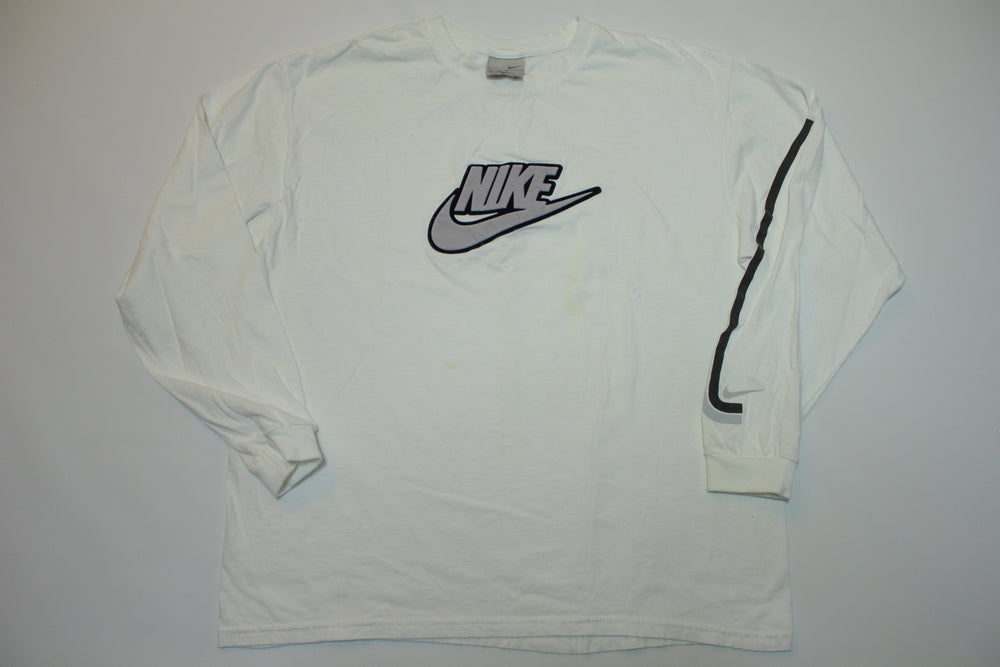 Nike Athletics Vintage 90's Long Sleeve Embroidered T-Shirt – thefuzzyfelt