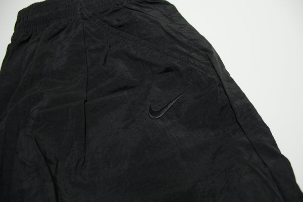 Nike Vintage 90's Windbreaker Track Pants W/ Zipping Ankle And Pockets.