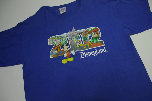 Disneyland 2002 Vintage Mickey Goofy Donald Pluto Amusement Park T-Shirt
