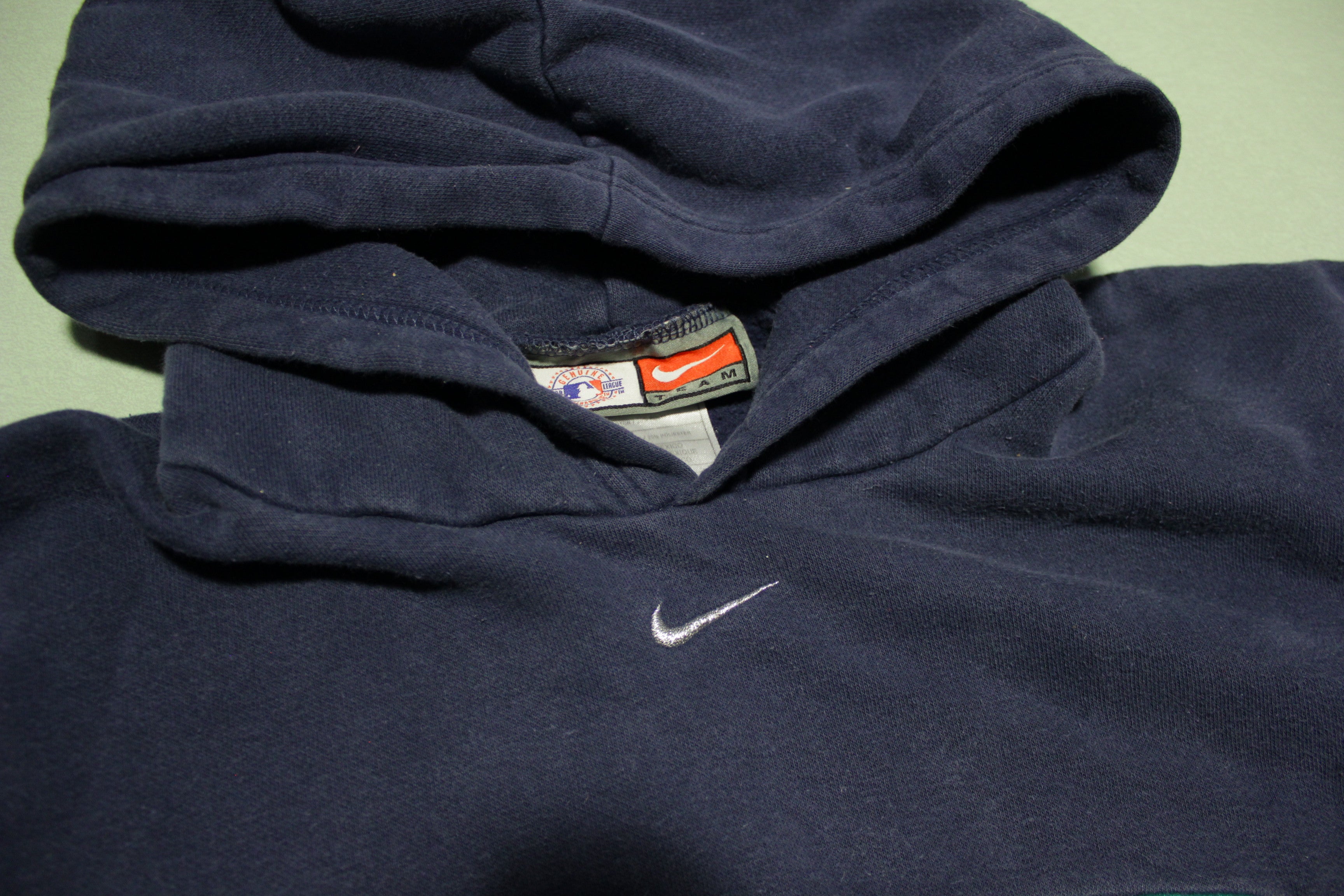 Nike center discount swoosh hoodie grey