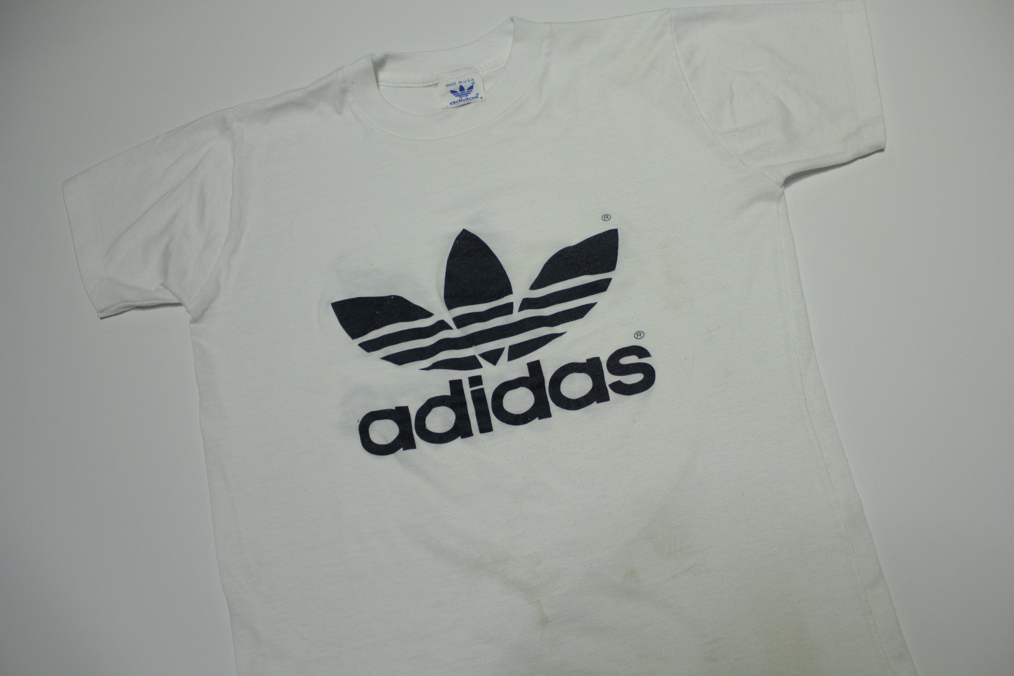 Vintage adidas store crest t shirt