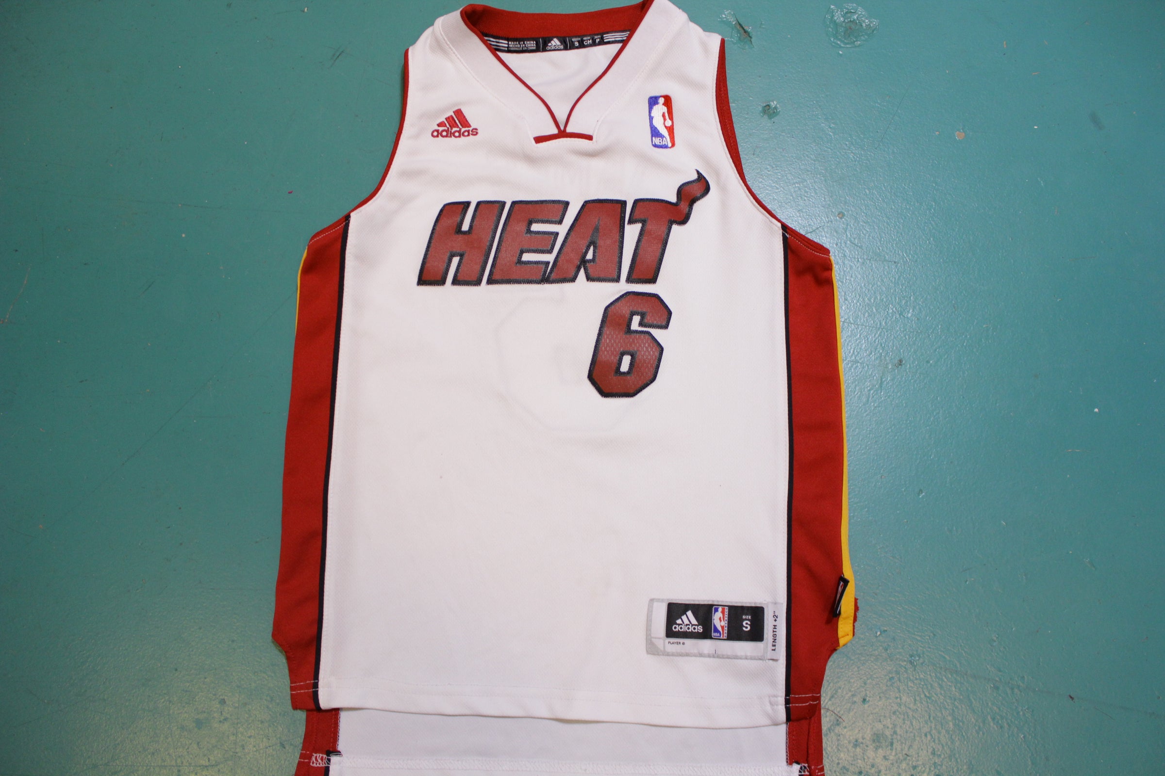 Vintage Adidas Lebron James Miami Heat Jersey Size Youth Large