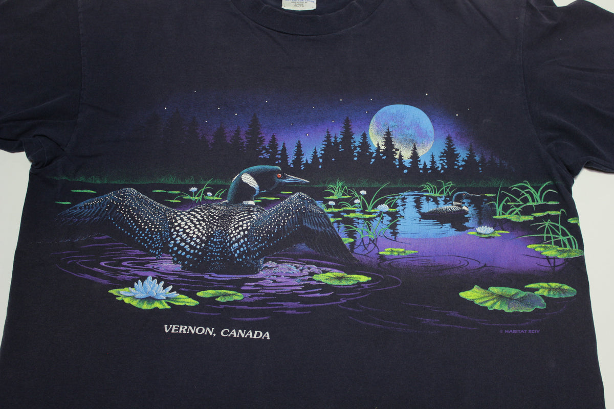 Vernon Canada Canadian Goose Vintage 90's Wilderness Moon Tourist T-Shirt