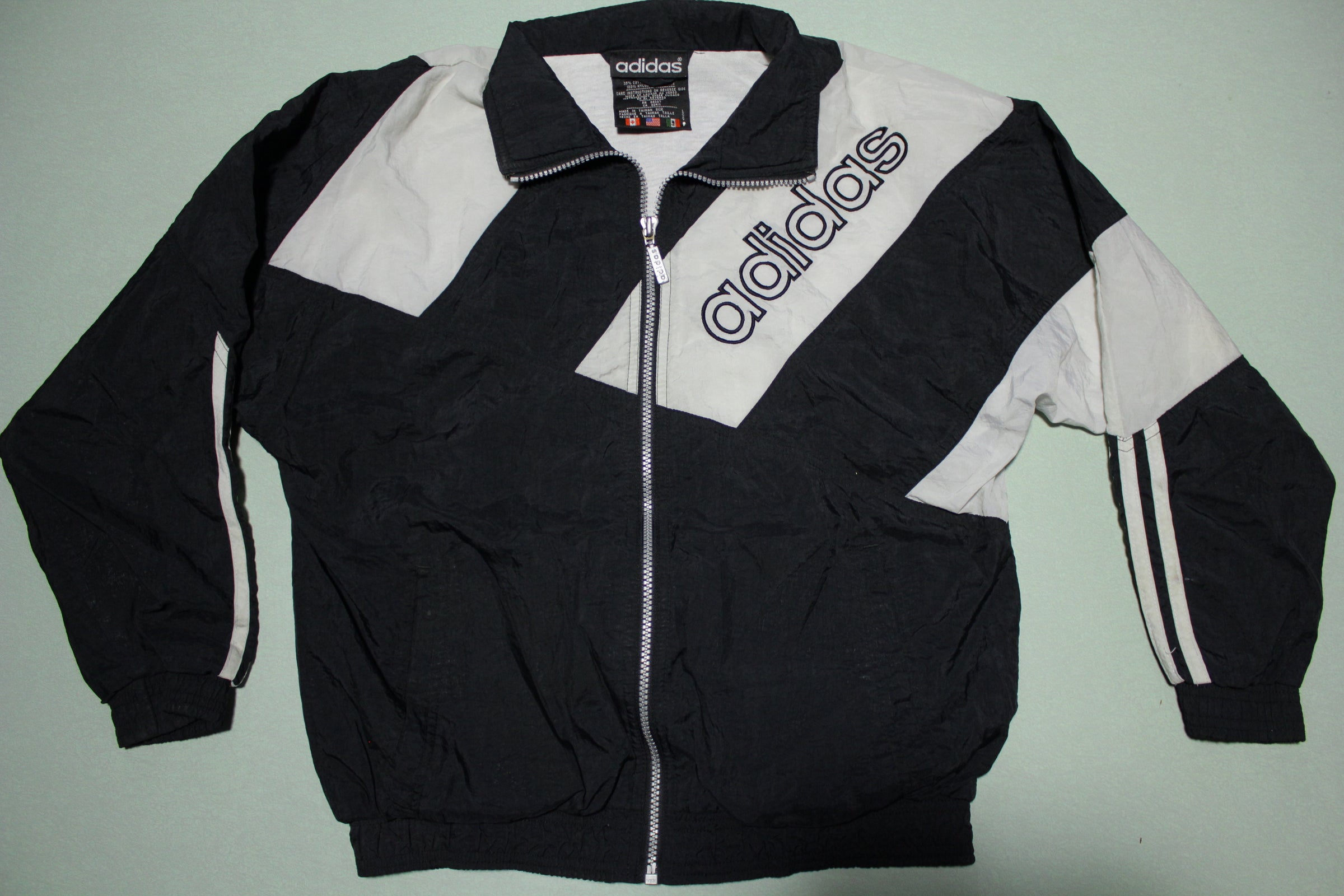 testimonio Inconsciente Cabeza Adidas Vintage 90's Color Block 3 Stripe Windbreaker Track Jacket –  thefuzzyfelt