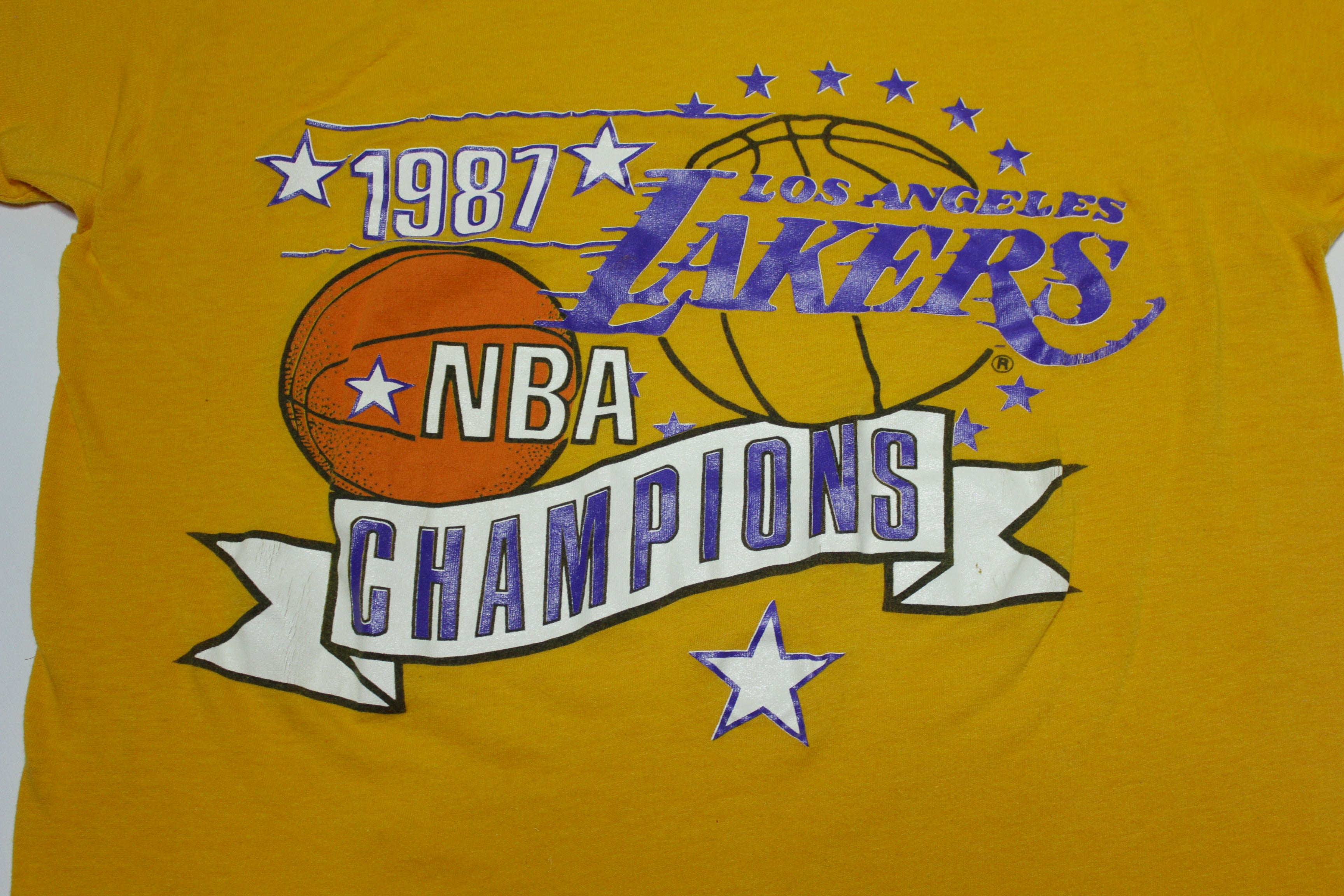 Vintage 80s LA shops Lakers NBA single stitch T-shirt