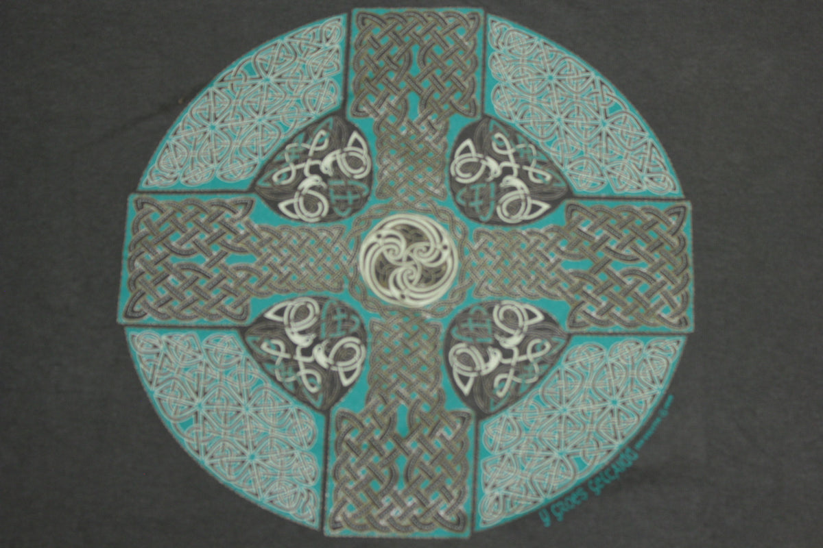 Y Groes Geltaidd Vintage Jen Delyth 1999 Celtic Cross Keltic Designs T-Shirt