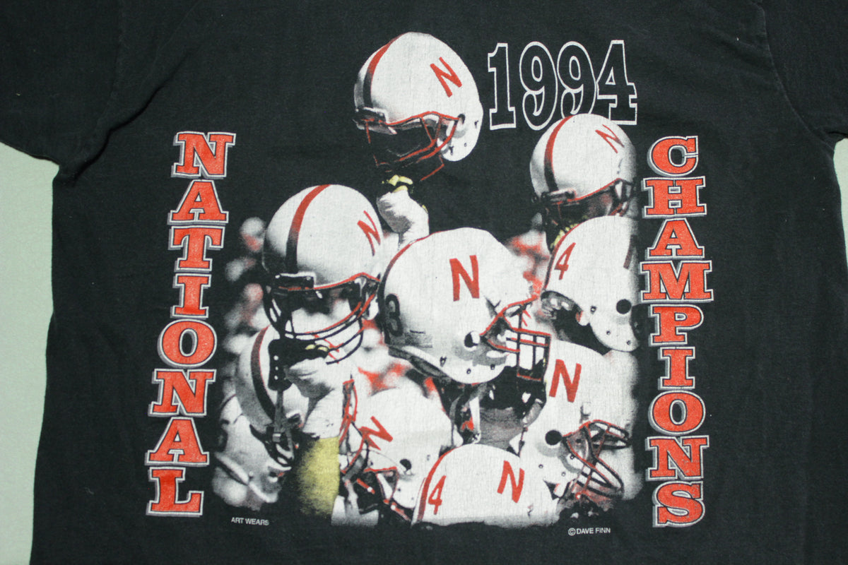 Nebraska CornHuskers Vintage 1994 Raised Helmet Champion 90's FOTL T-Shirt