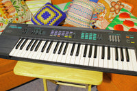 Yamaha PSR-16 FM Synthesizer