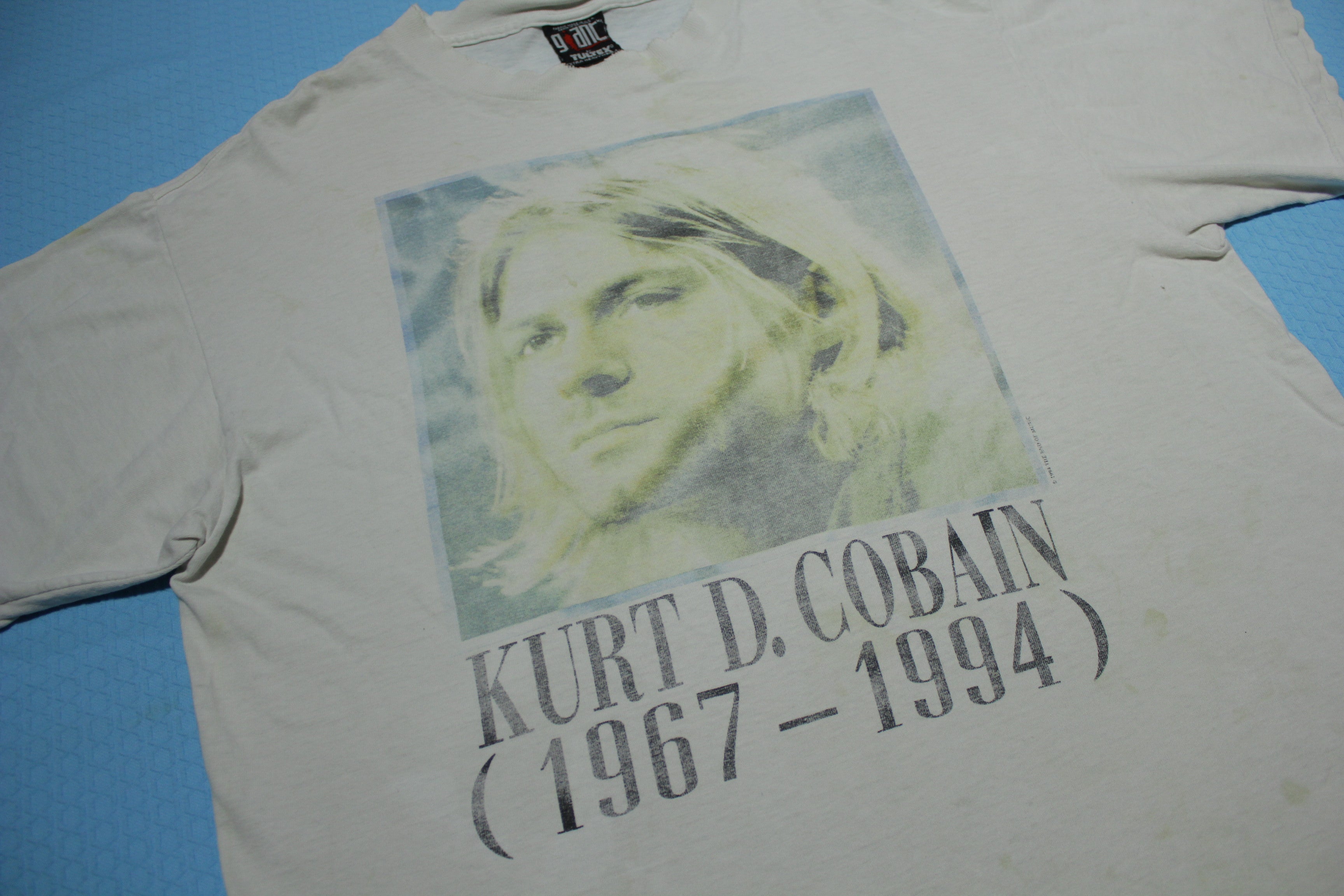 Kurt D Cobain Memorial Vintage 1967-1994 Original Giant Tag