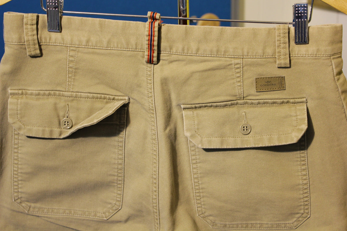 Dockers Beige & Brown Iconic Mobile Cargo Pants Men's Flat Front 2 Pair
