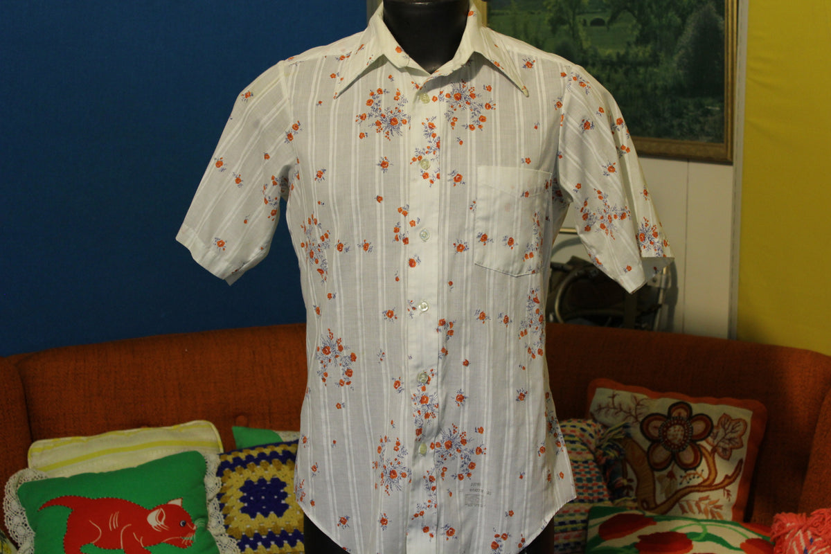 Career Club Duo Button Up Rose Pattern 1970s Shirt.  Made in USA.