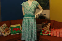 1970's Green 4 Leaf Clover Wrap Dress Cute, Lightweight, Summer and Half Zip.