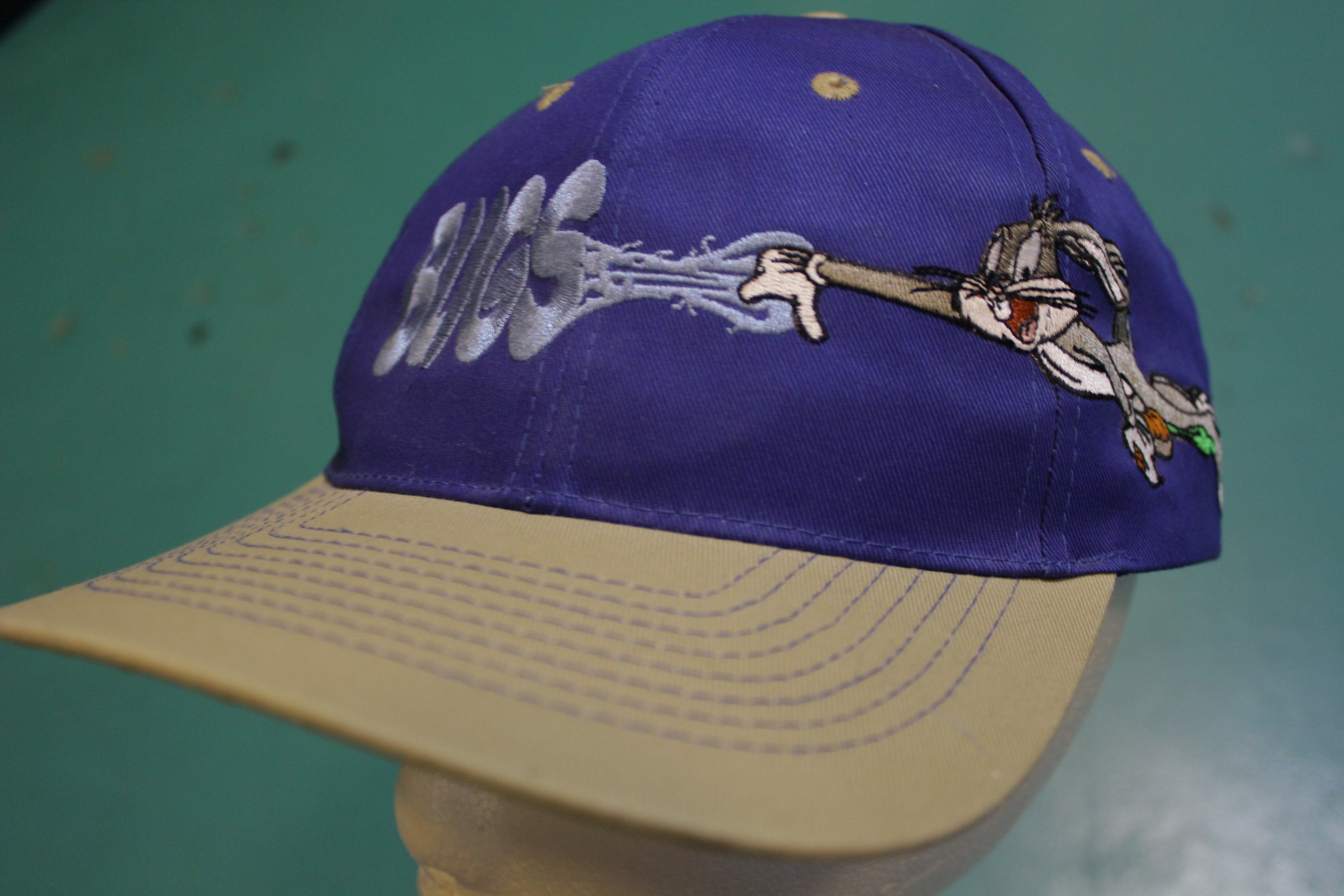 Vintage 1995 store Warner Brothers Bugs Bunny Hat