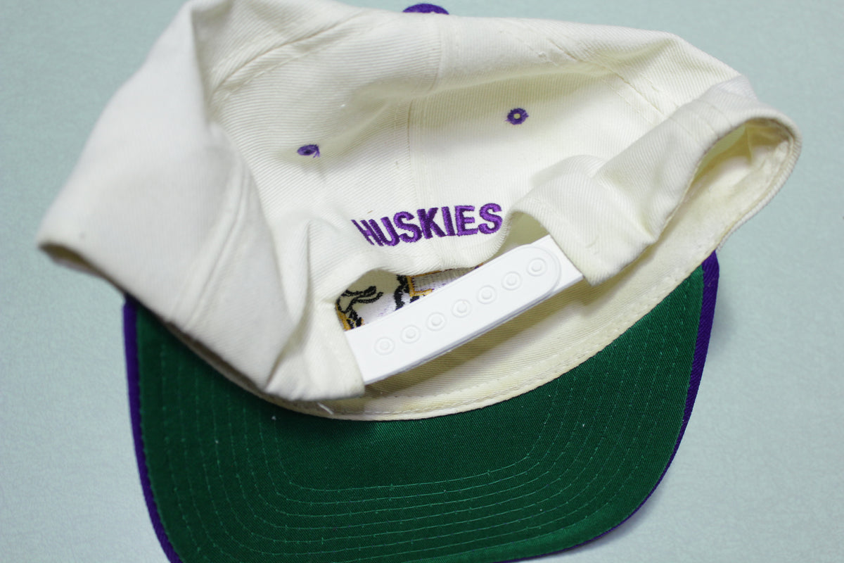 University of Washington Huskies New Era Vintage 90's Trucker Snapback Adjustable Hat