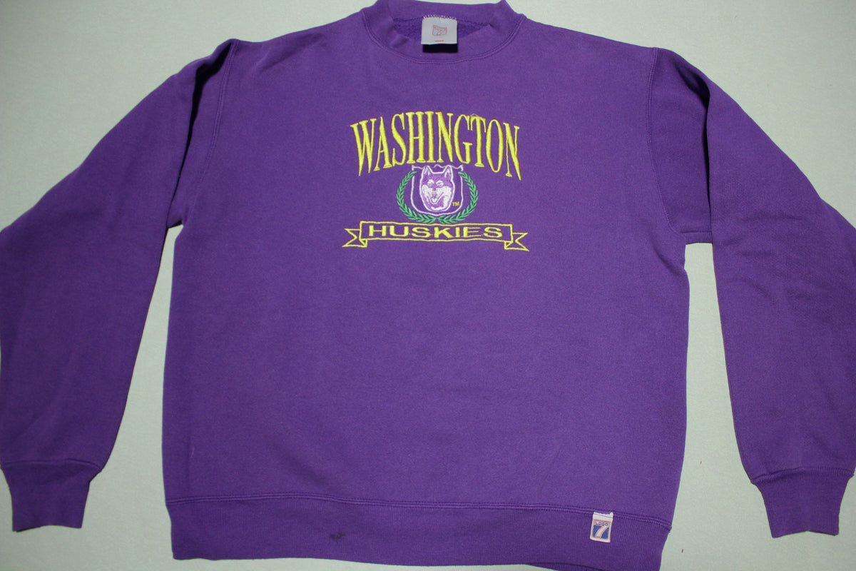 University of Washington Logo 7 Embroidered Huskies Vintage 90's Crewneck Sweatshirt