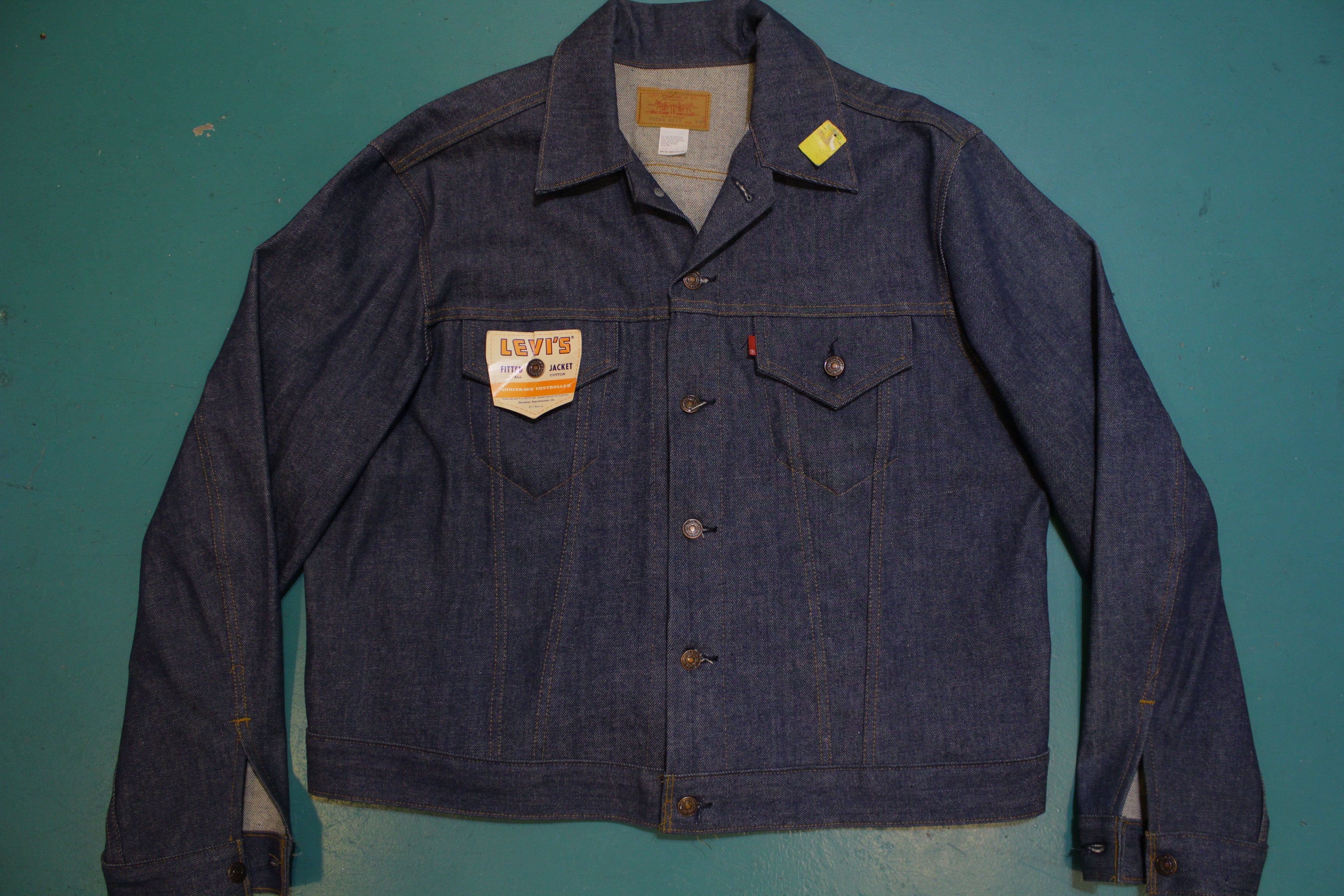 Levis 70's Deadstock NWT Vintage Denim Fitted Trucker Jean Jacket