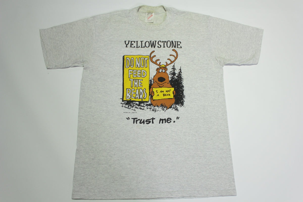 Yellowstone Don't Feed The Bears Vintage 90's Jerzees Humor Funny T-Shirt