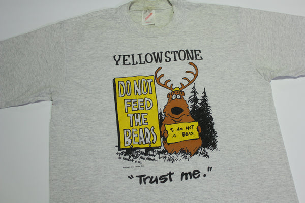 Yellowstone Don't Feed The Bears Vintage 90's Jerzees Humor Funny T-Shirt