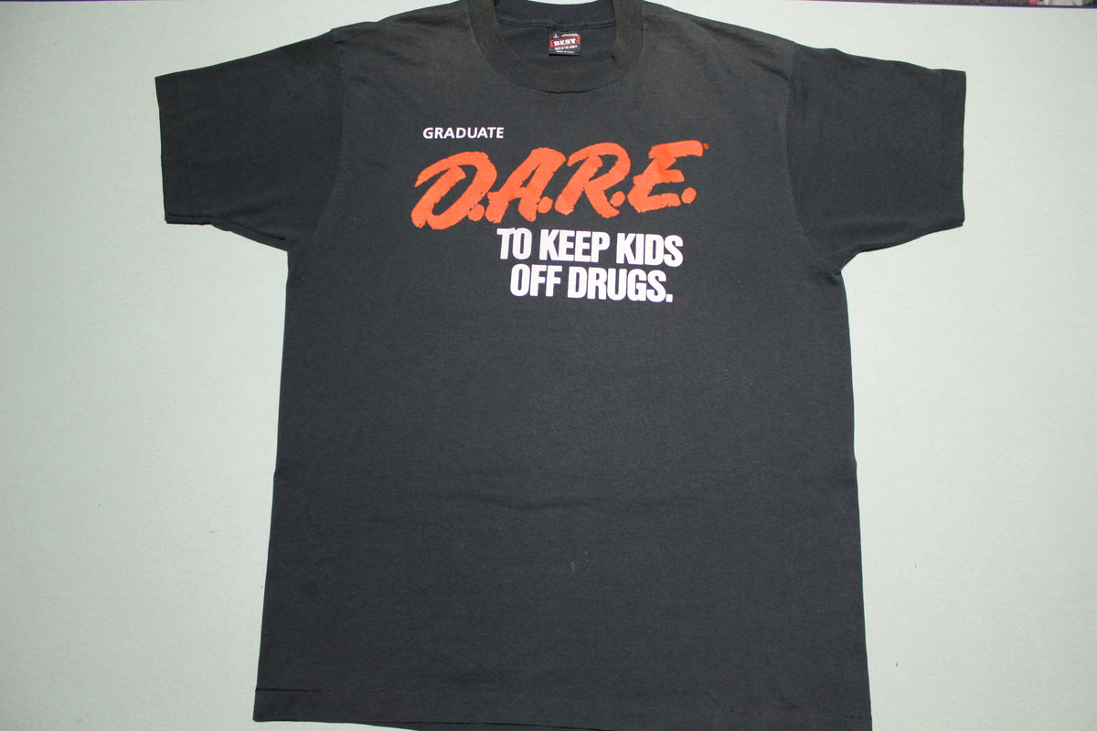 Dare Graduate Keep Kids Off Drugs Vintage FOTL USA T-Shirt