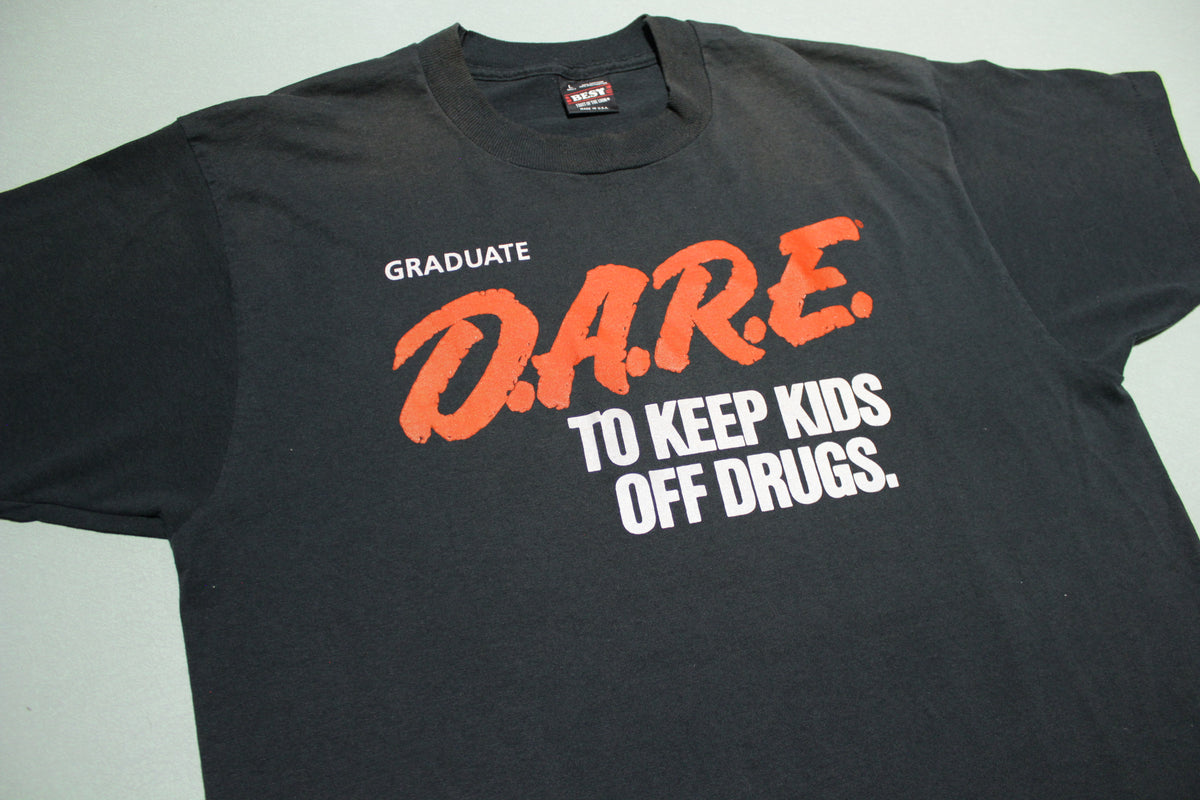 Dare Graduate Keep Kids Off Drugs Vintage FOTL USA T-Shirt