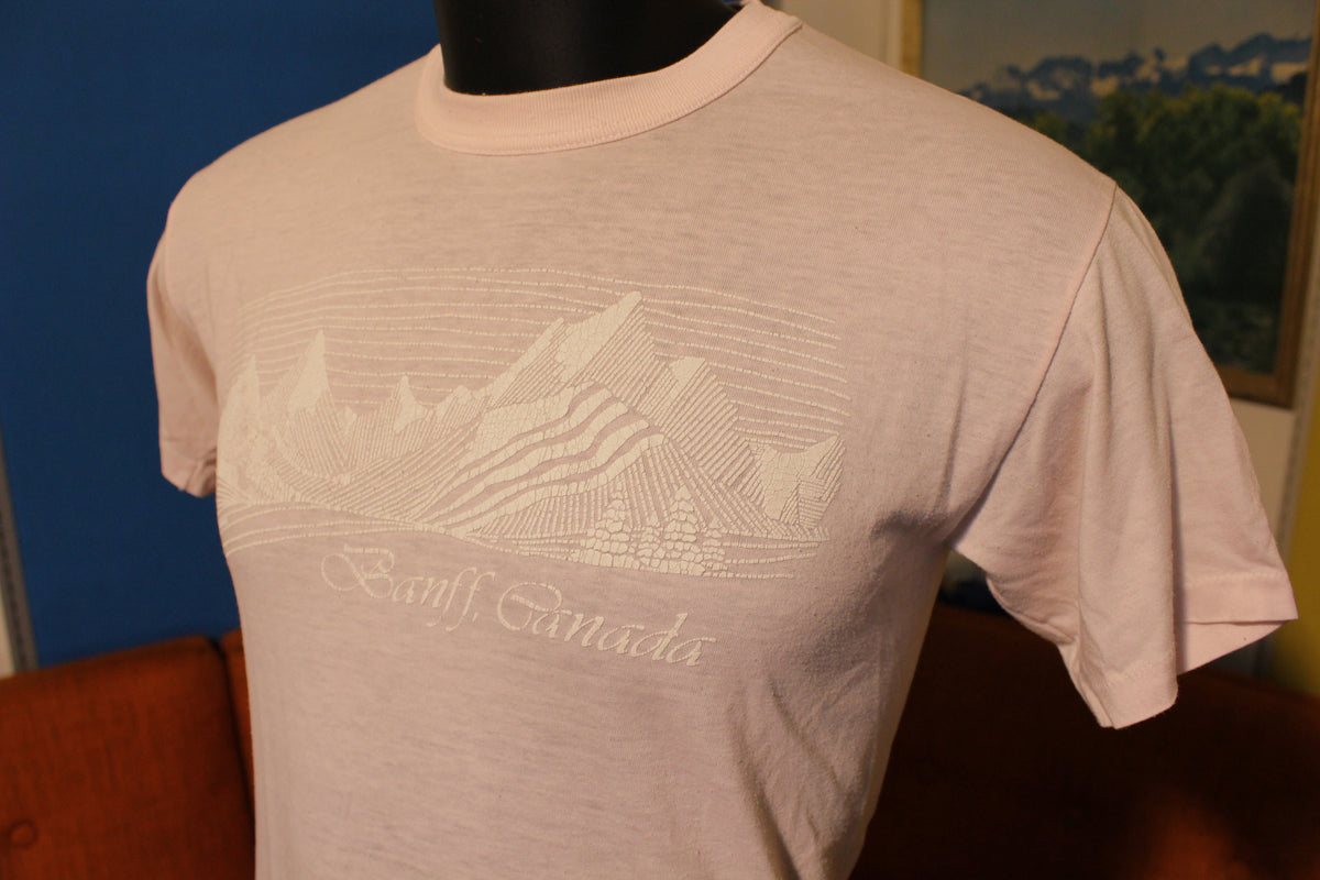 Banff Canada Vintage Pink Ski Snowboarding Mountain Slope T-Shirt 80's Tee