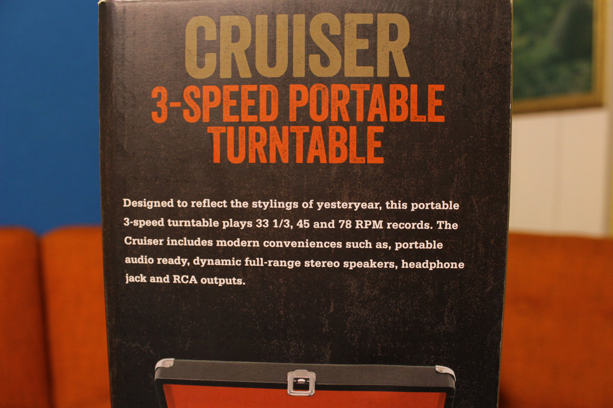 CROSLEY CRUISER 3-SPEED HOME STEREO RECORD PLAYER TURNTABLE SYSTEM BRIEFCASE AUX