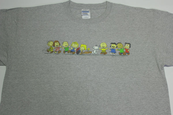 Peanuts Charlie Brown Snoopy Crew 2001 Vintage Y2K Gildan United Feature T-Shirt
